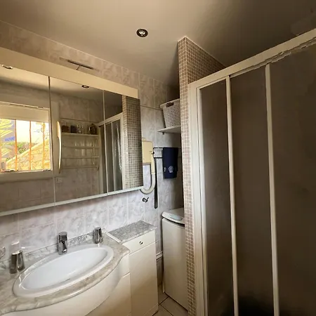 Apartamento Avec Superbe Terrasse Pour 4 Personnes